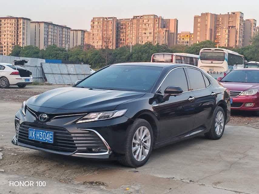 Toyota 2021 Camry Hybrid 2.5HG Variable Luxury Edition2022 Jan, 39500kmسری لاکچری کمری هیبرید 2022تعداد محدود 27 دستگاه فقط